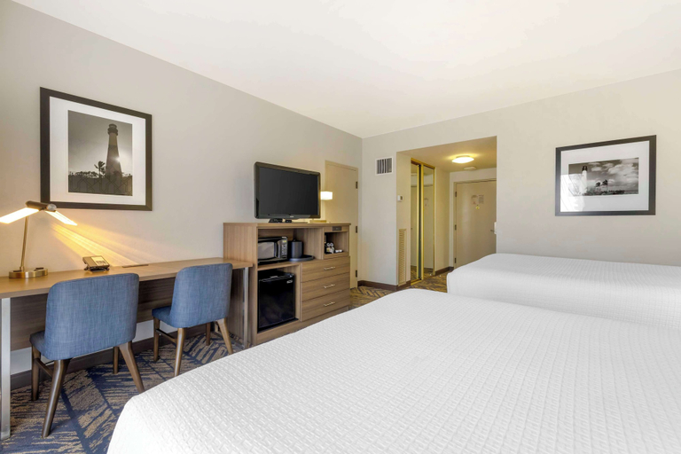 Bedroom 3, Best Western Plus Bayside Inn, San Diego