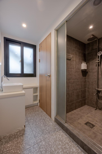 Bathroom 5, Bingo Hostel YEONAM, Mapo