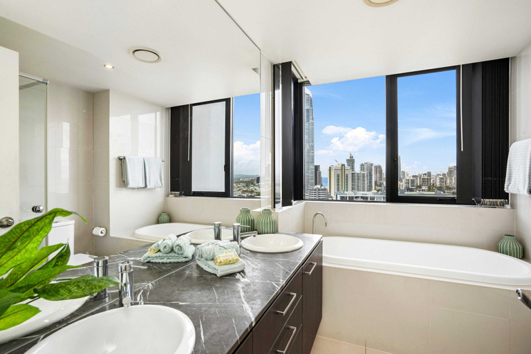 Bathroom 4, Avalon Apartments - Q Stay, Gold Coast