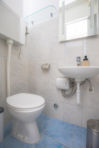 Bathroom 2, Apartmani Jurin, Primošten