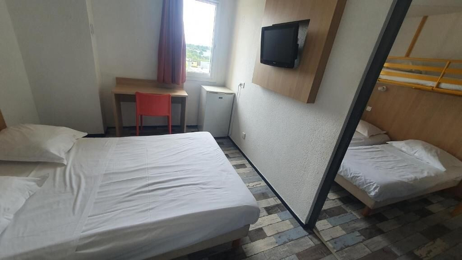 Bedroom 2, Welcomotel, Haute-Vienne