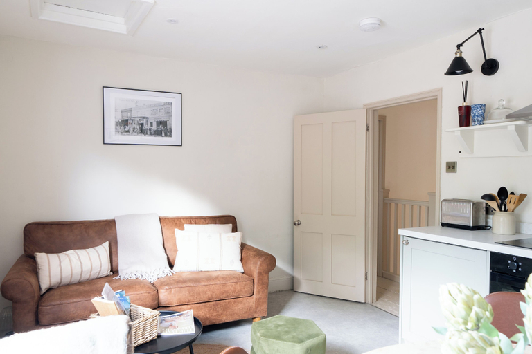 Living area 5, Garden apartment with balcony, Bath and North East Somerset