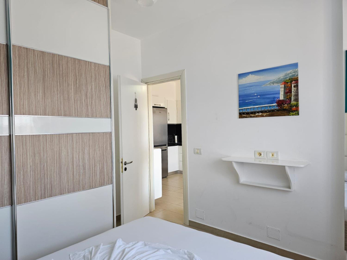 Bedroom 2, Amazing Center Sea View Apartment, Sarandës