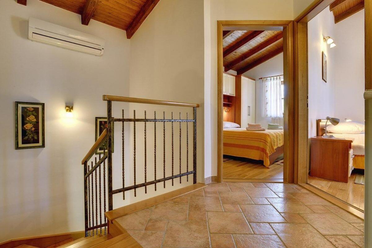 Others 5, Villa in Cehici with Private Pool  Terrace, Poreč