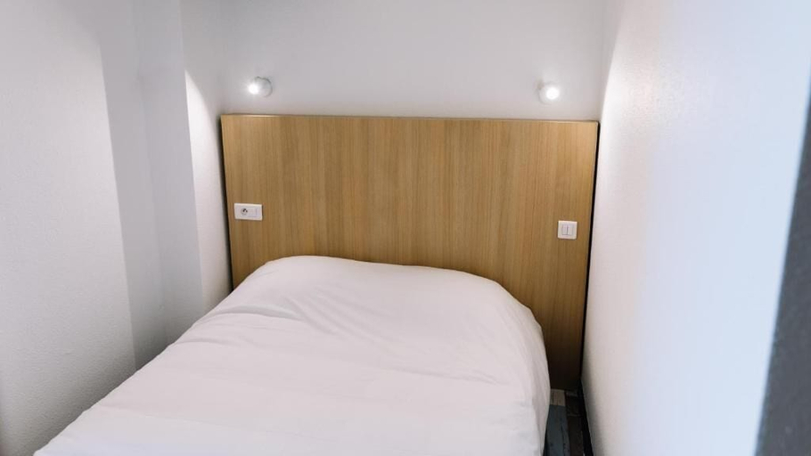 Bedroom 5, Welcomotel, Haute-Vienne