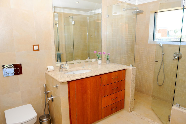 Bathroom 3, Villa Balder, Lagoa
