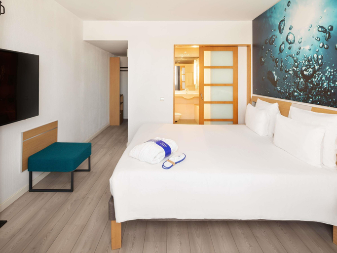 Bedroom 3, Novotel Barcelona Cornella, Barcelona