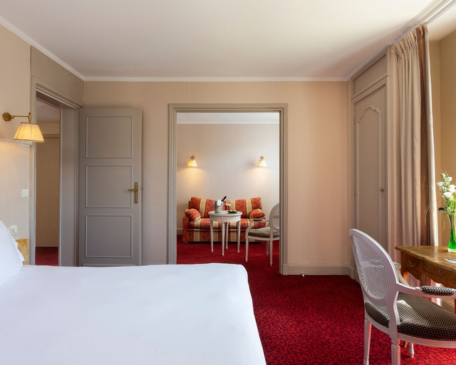 Bedroom 3, Hotel Barriere Le Grand Hotel Enghien Les Bains, Val-d'Oise