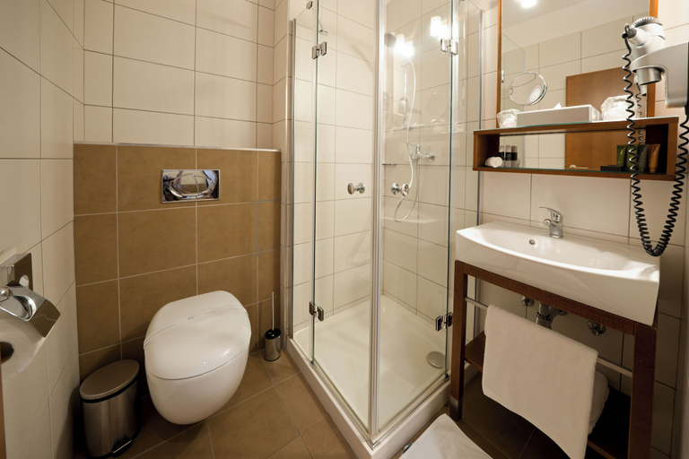Bathroom 5, Hotel Bartoš, Nový Jičín