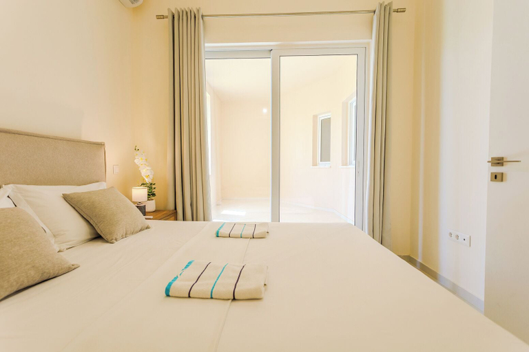 Bedroom 5, Resitour - Chania Aphrodite Beachfront, Crete