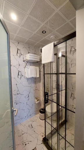 Bathroom 4, Central Park Istanbul, Fatih
