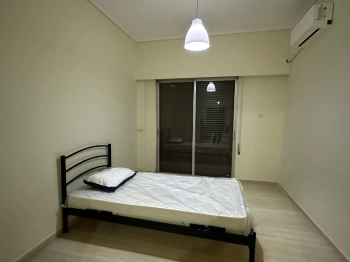 Others 5, home sweet home, Attica