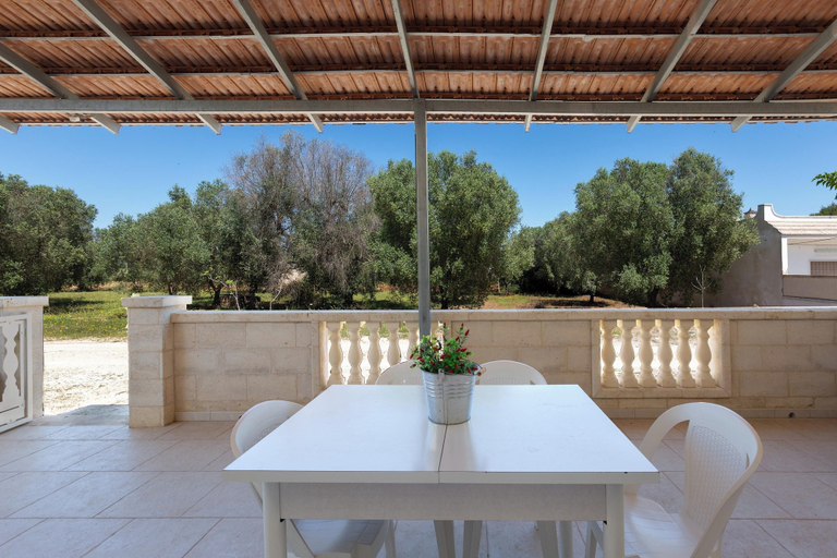 Terrace/patio 4, 2957 Casa Uccio by Barbarhouse, Taranto