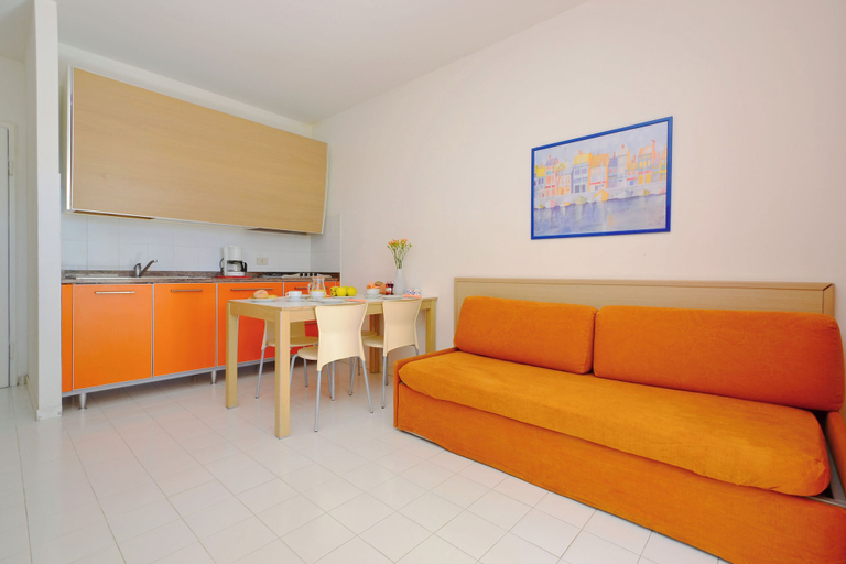 Living room 3, Perfect Holiday Apartment in a Nice Residence, Udine