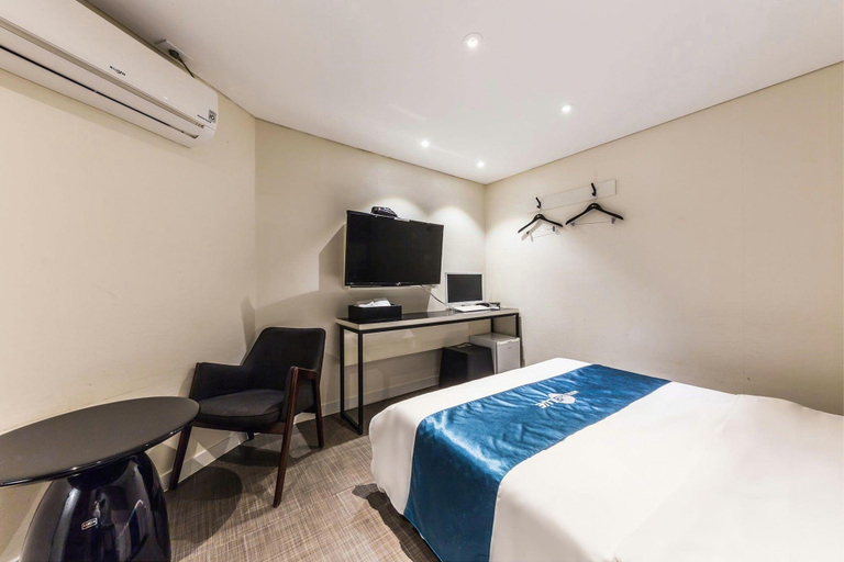 Bedroom 4, Cheonho Hotel The Blue, Gandong