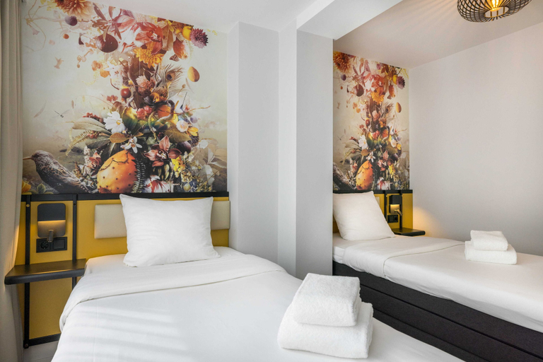 Bedroom 4, Dutch Design Hotel Vondelpark, Amsterdam