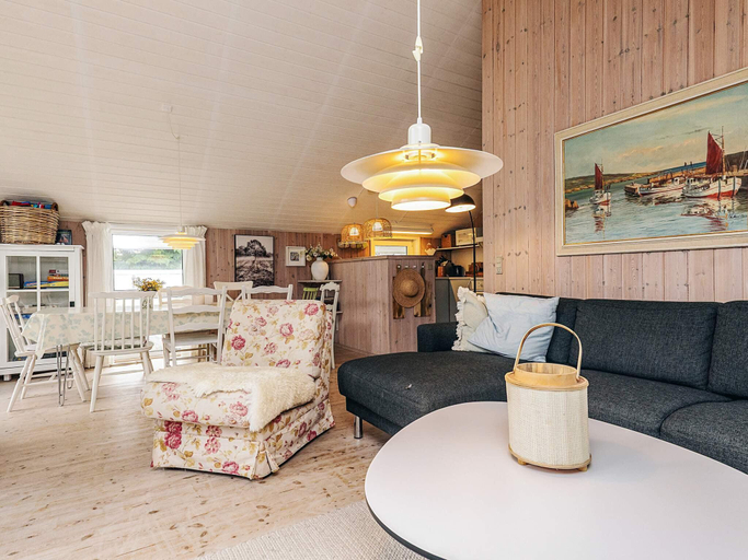 Food & Drinks 4, Luxurious Retreat by Bratten Strand-By Traum, Frederikshavn
