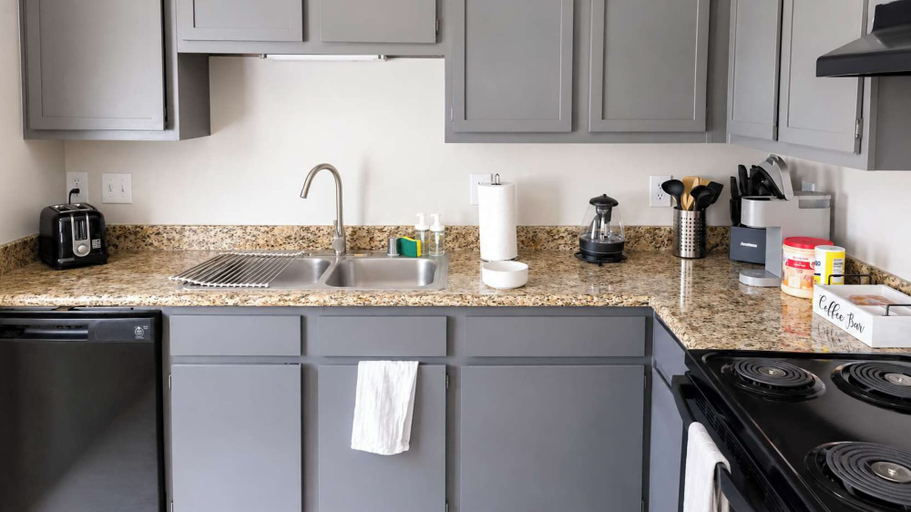Private kitchen 4, The Monroe by Stylish Stays, Dallas