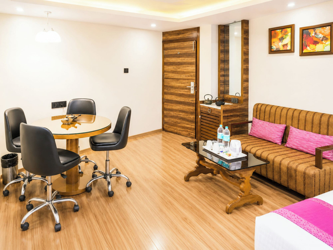 Room 4, Hotel Armoise Inn, Ahmadabad