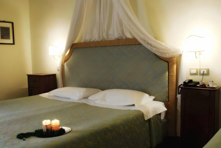 Bedroom 2, Il Chiostro Del Carmine, Siena