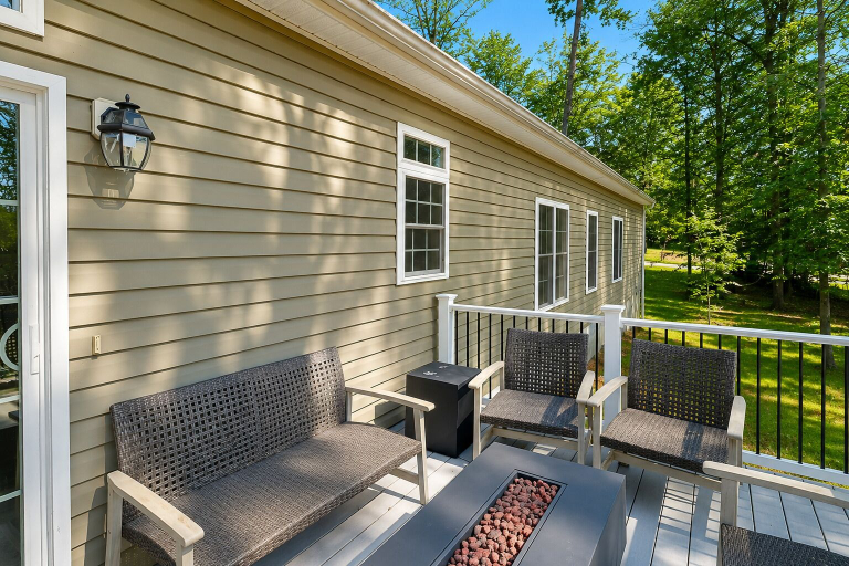Terrace/patio 5, Fun & Relaxing Getaway With 2 Game Rooms, Fire Pits, Deck, & More, Spotsylvania