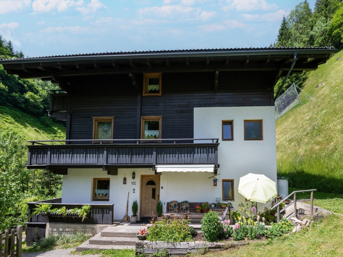 Others 1, Chalet in Tirol by Zillertal Ski Slopes, Schwaz