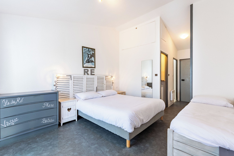 Bedroom 4, Le Parasol, Charente-Maritime