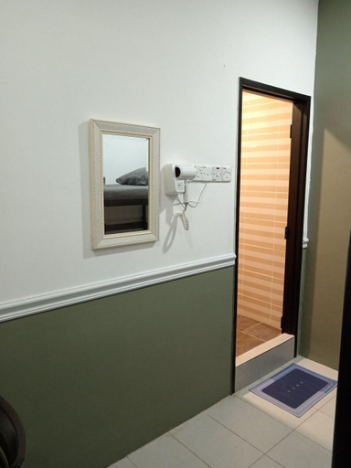 Bathroom 5, Hotel Seri Intan Tampin, Tampin