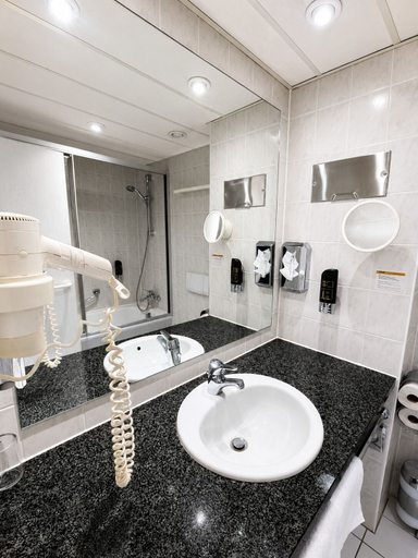 Bathroom 5, Quick Hotel Dresden 24H Self Check-in, Sächsische Schweiz-Osterzgebirge