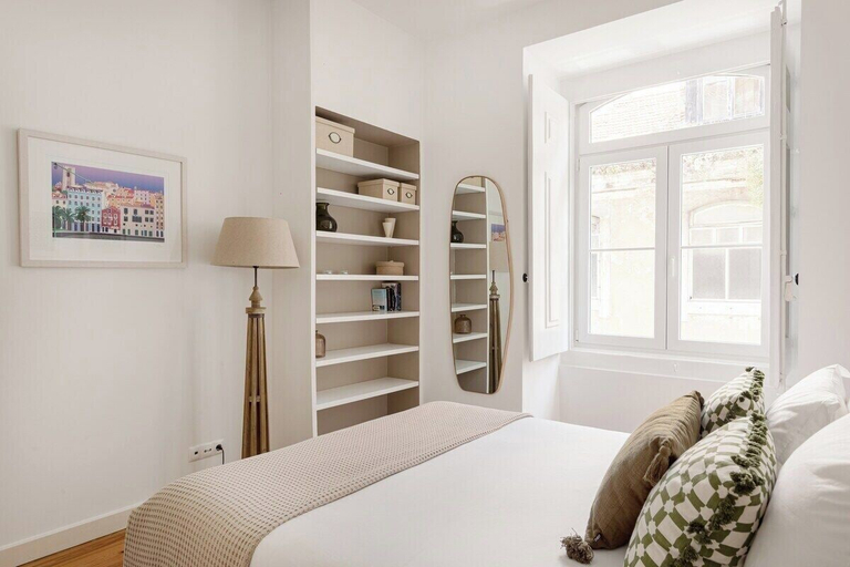Bedroom 3, São Mamede Downtown Apartment, Lisbon