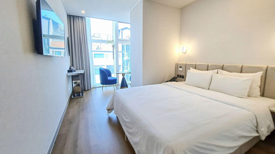 Bedroom 3, Ocean the Point Hotel, Suyeong