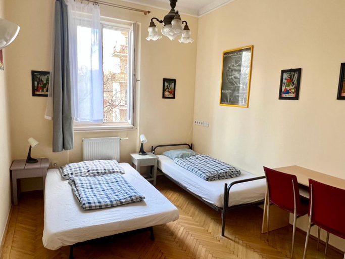 Bedroom 2, Bauhaus Astoria Hostel, Budapesti