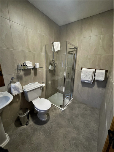 Bathroom 3, The Courtyard B&B