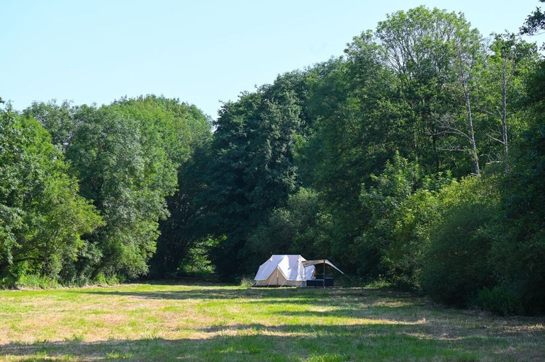 Front of property 3, GRAND JARDIN - La ferme hôtelière, Eure-et-Loir