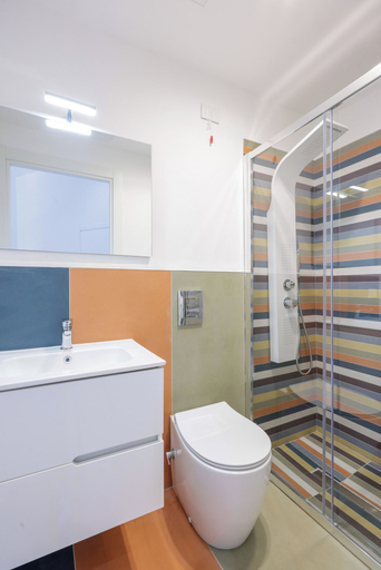Bathroom 5, Domus Tufacee Museum, Napoli