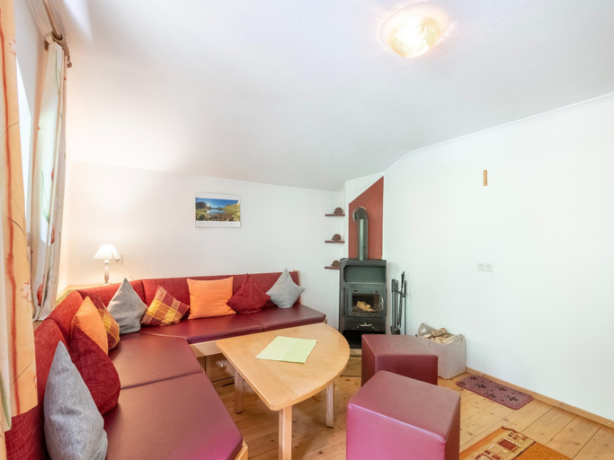Others 4, Chalet in Tirol by Zillertal Ski Slopes, Schwaz