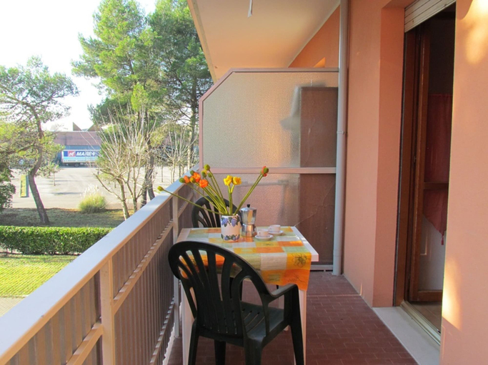Balcony, Comfy Studio in a Charming Residence, Venezia