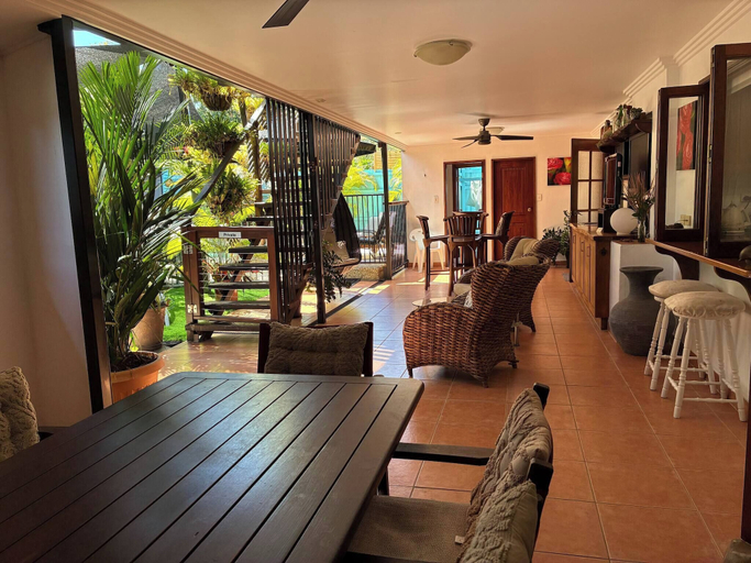 Living room 5, Oasis Leafy Whitfield, Cairns