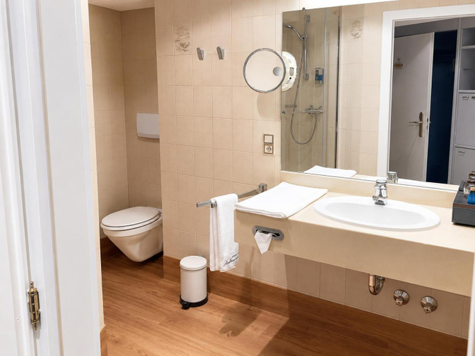 Bathroom 4, Ambassador Hotel Eupen, Liège