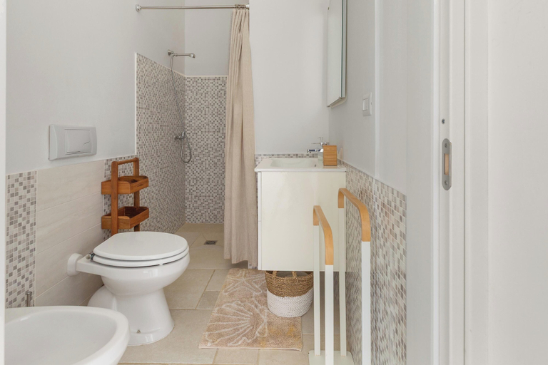Bathroom 4, 3284 Villa Anita by Barbarhouse, Taranto