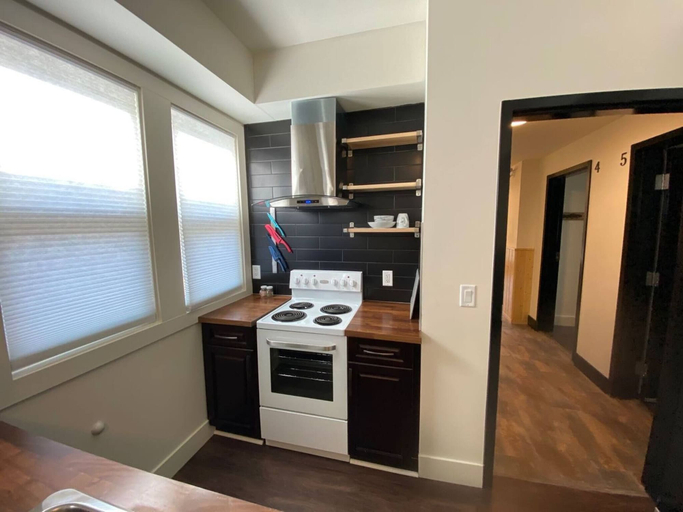 Others 2, Brand New 1 Br 1 Bath Close To All Walkable, Division No. 11