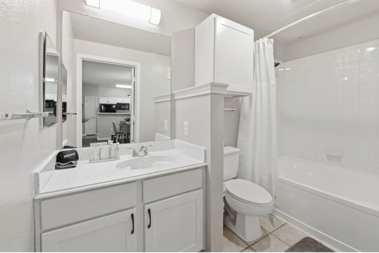 Bathroom 5, Inwoods Park by Stylish Stays, Dallas
