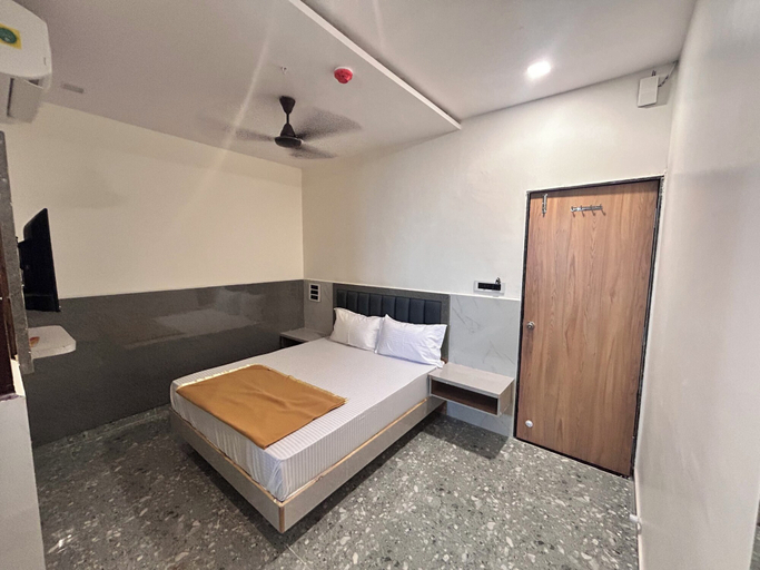 Room 2, Hotel Madhav Palace, Surat