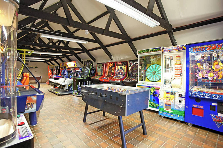 Game room, Dog Friendly Holiday Home in Newquay Cornwall, Cornwall