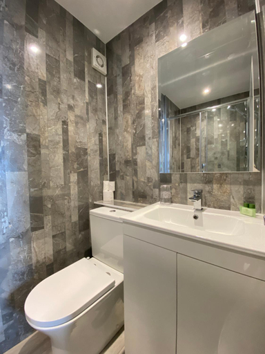 Bathroom 4, Bunessan Inn, Argyll and Bute