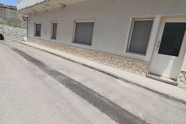 Exterior & Views 2, Casa Nausica Elegant Apartment Facing the Aragonese Castle, Lecce
