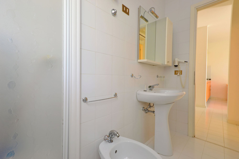 Bathroom 2, Perfect Holiday Apartment in a Nice Residence, Udine