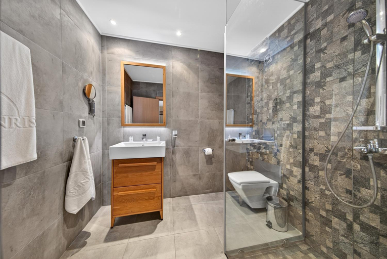 Bathroom 5, Hotel Sunrise Golden Sands, Varna