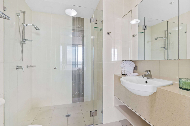 Bathroom 4, Elston Apartments - Q Stay, Gold Coast