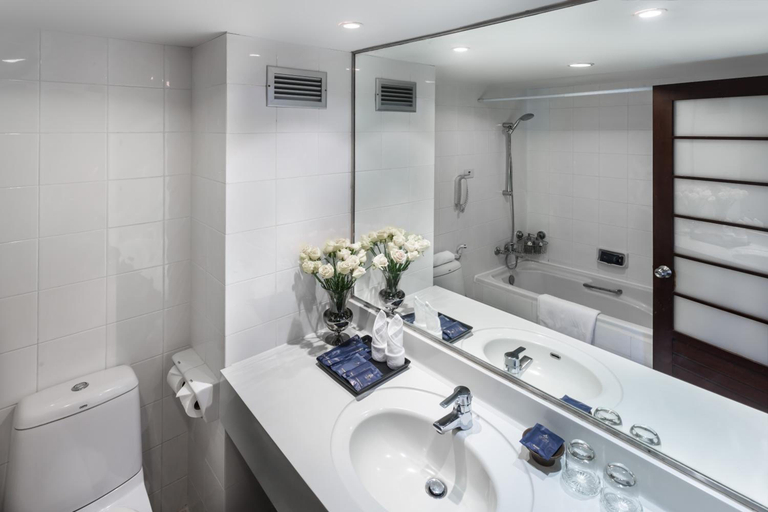 Bathroom 5, Alpine Golf Resort Chiang Mai, Ban Thi